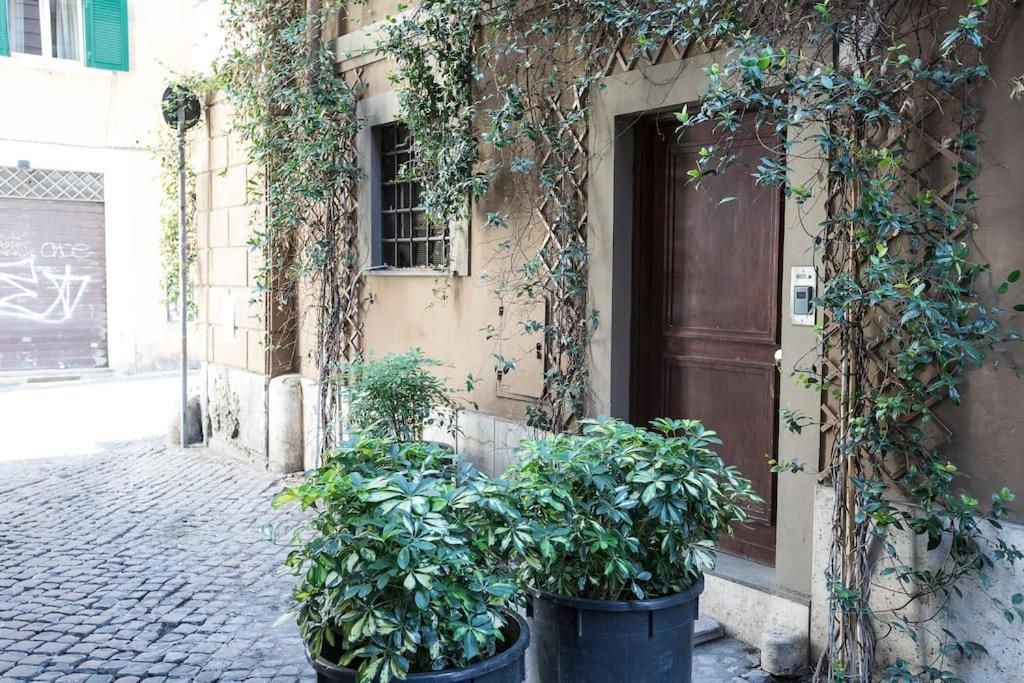My Piazza Navona Jacuzzi Suite -Topcollection Rome Exterior photo